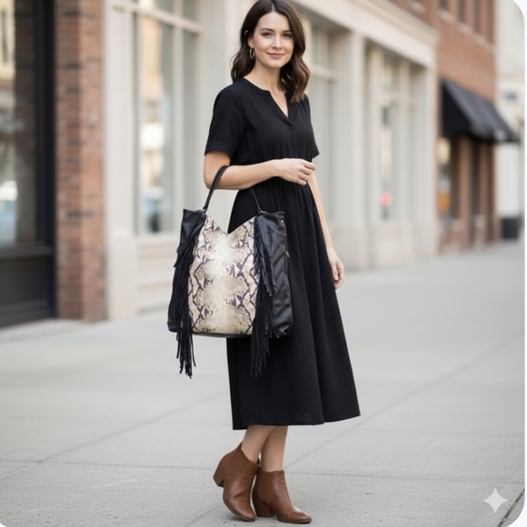 Clever Carriage Company Handbags - Clever Carriage Company All Leather With Fringe $685 RETAIL